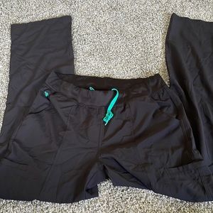 Med couture scrub bottoms in medium tall